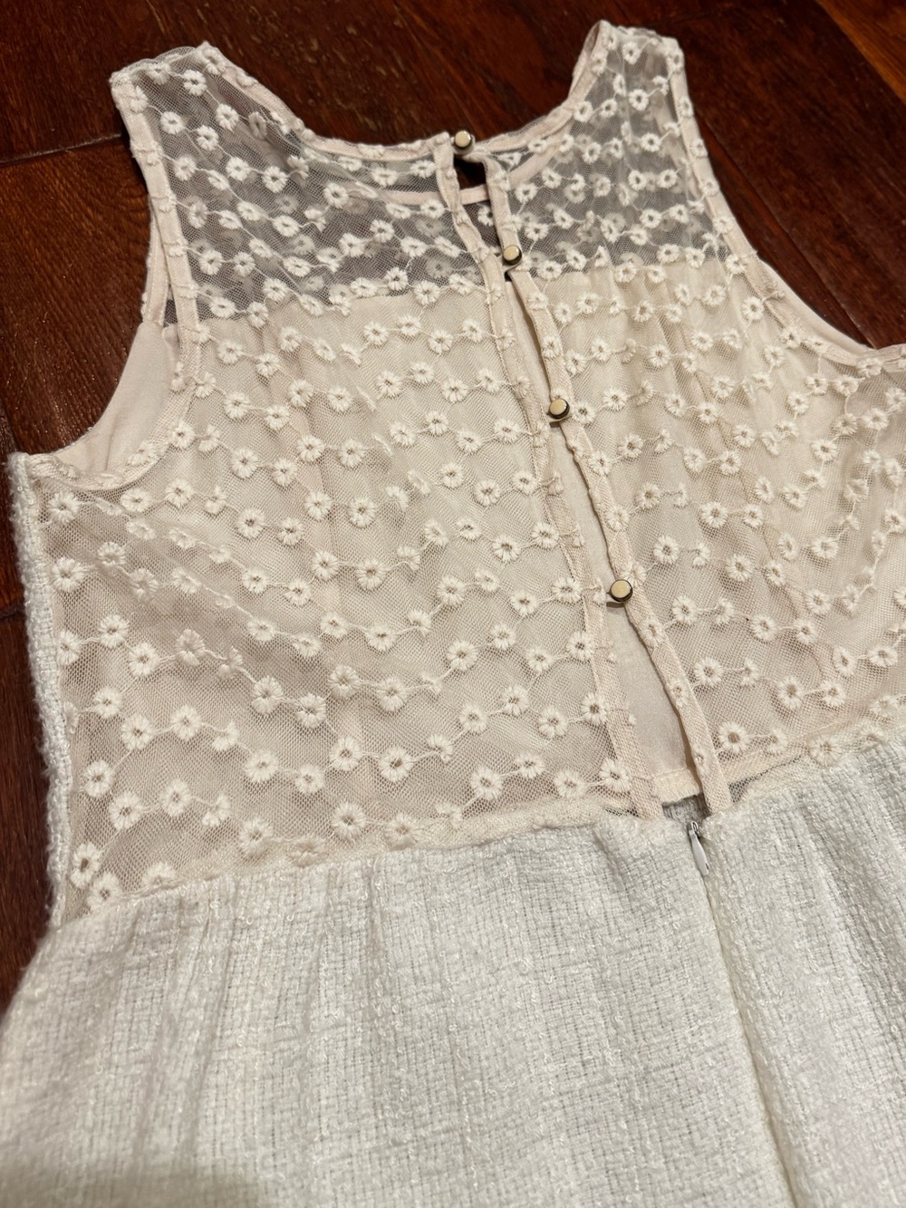 Cream Sleeveless Dress with Beautiful Button and Lace Design on Back. - Picture 3 of 8